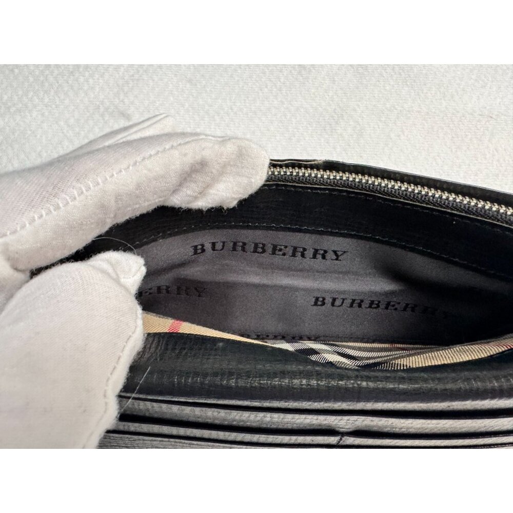 Burberry Black Leather Slim Zipper Wallet with COA - Picture 5 of 16